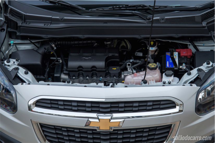 Sob o capô, o motor de 108 cv quando abastecido com etanol