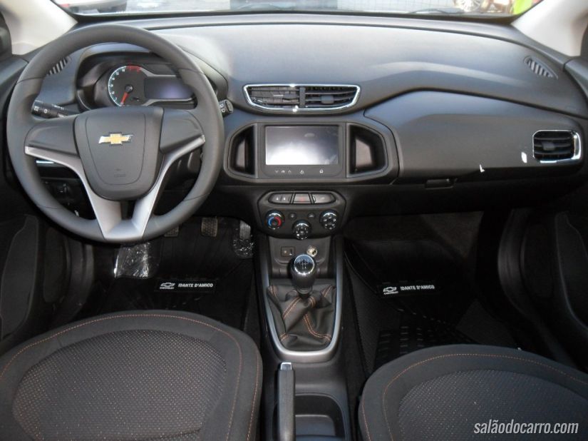 Chevrolet Onix bate recorde de vendas