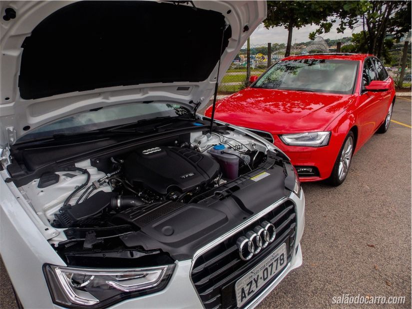 Motor 1.8 TFSI. Na foto, o capô do Audi A5 aberto.