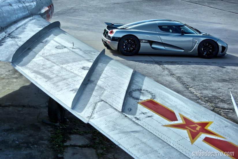 Koenigsegg trabalha em Regera de 1359 cavalos
