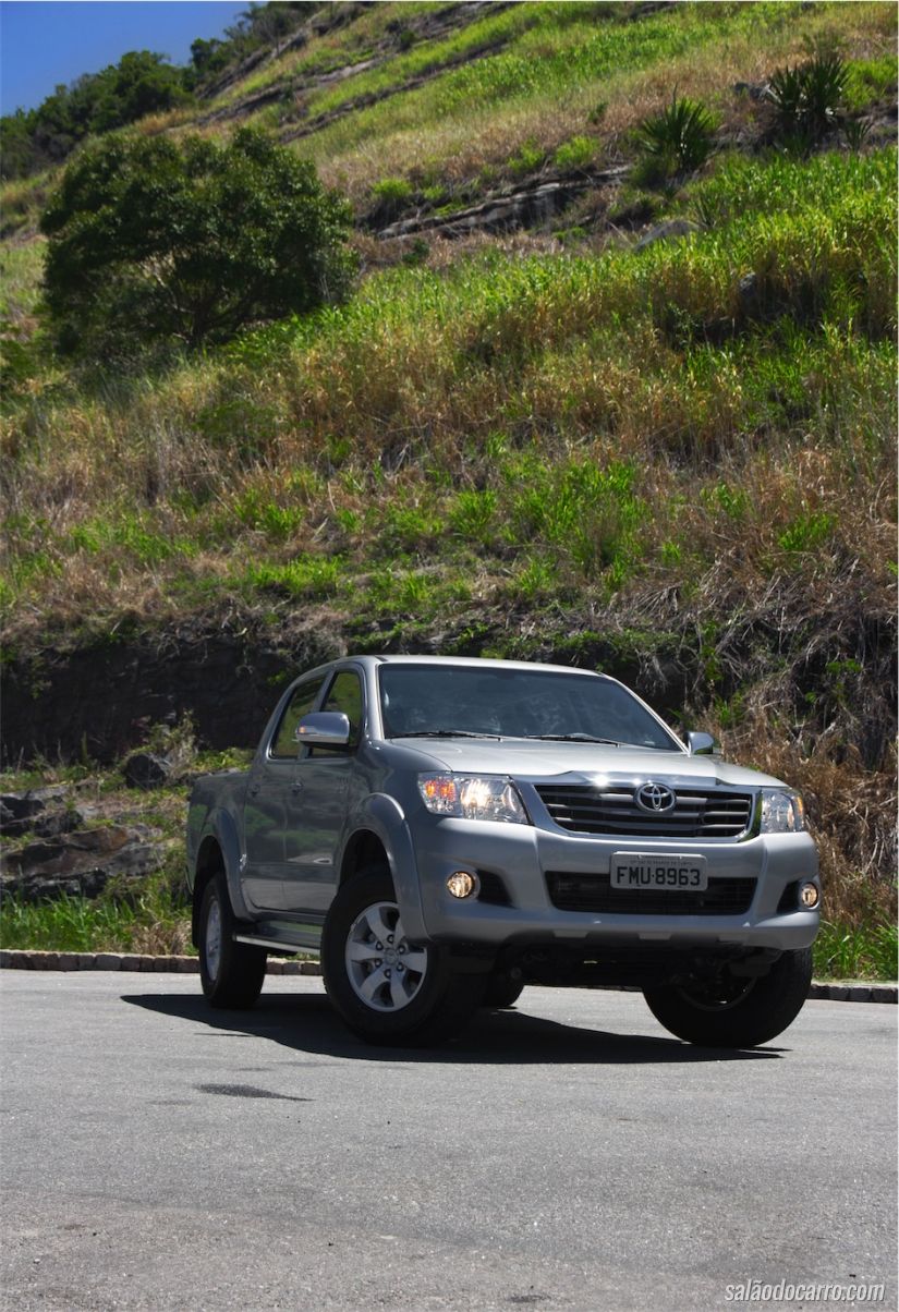 Toyota Hilux SRV 4x2 Flex