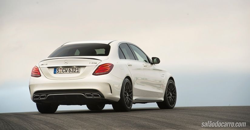 Mercedes-AMG C 63 S de 510 cavalos chega por mais de R$ 800 mil