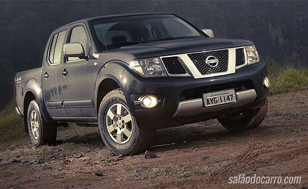 Nissan Frontier Central Multimídia