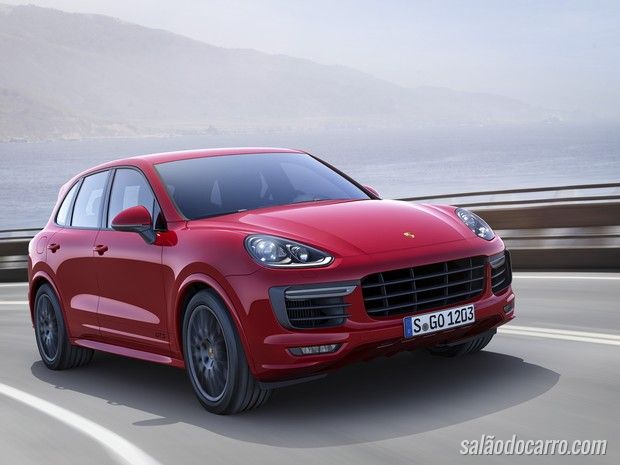Porsche Cayenne GTS chega ao Brasil por R$ 579 mil