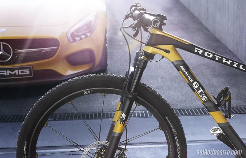 BMW apresenta edição especial da Cruise M-Bike