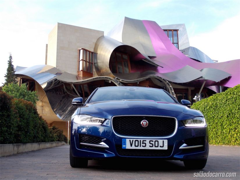 Jaguar XE