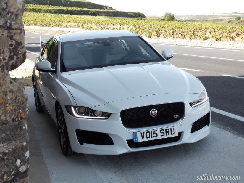 Jaguar XE