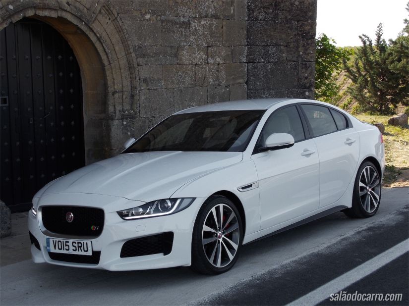 Jaguar XE