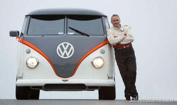 Kombi aparece com motor de Porsche e 530cv