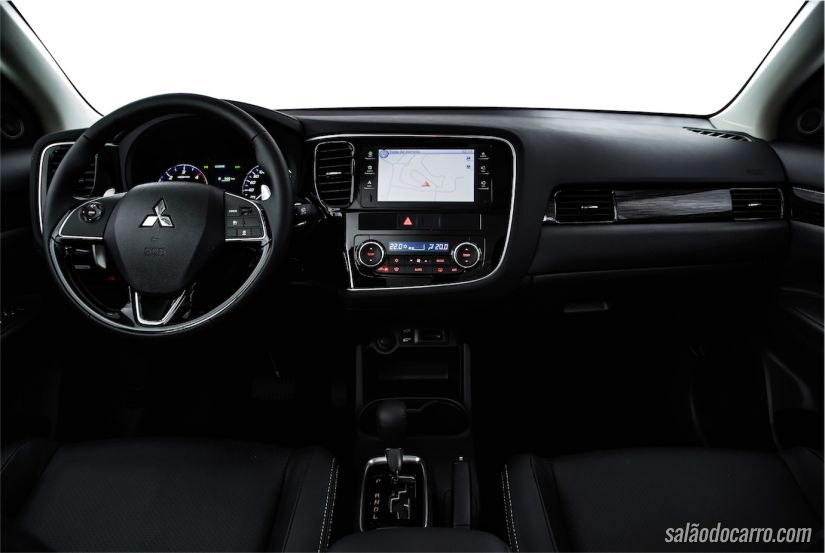 Interior da nova Outlander