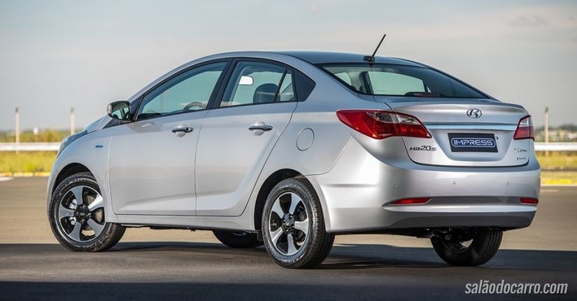 Hyundai lança HB20S Impress