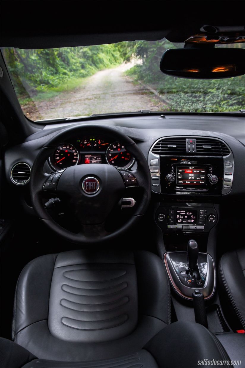 Interior do Bravo Blackmotion