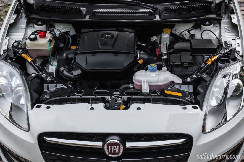 Motor de 132cv (com etanol) empurra o hatch médio
