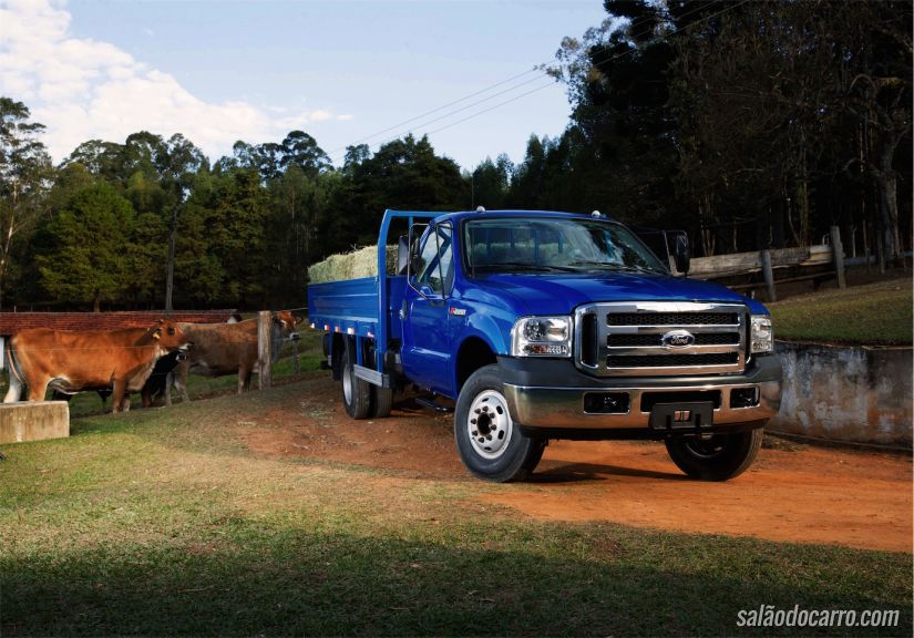 Ford  F-4000