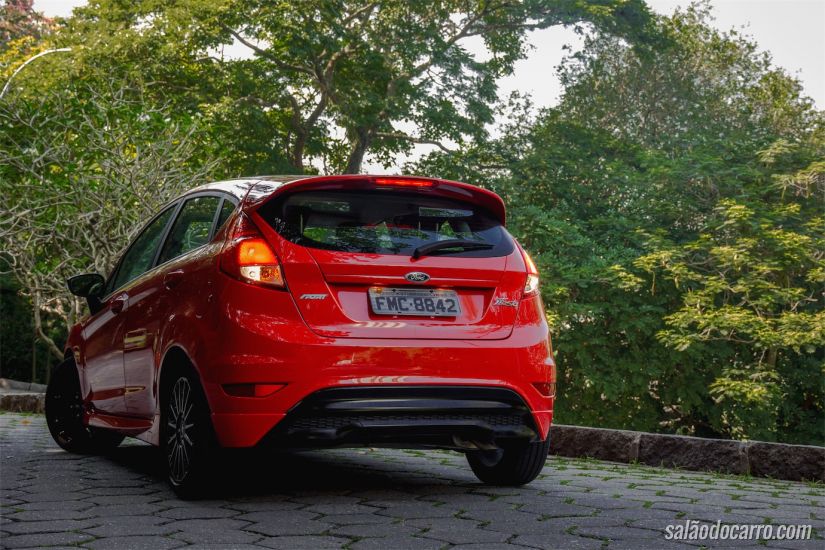 Traseira do Ford Fiesta Sport