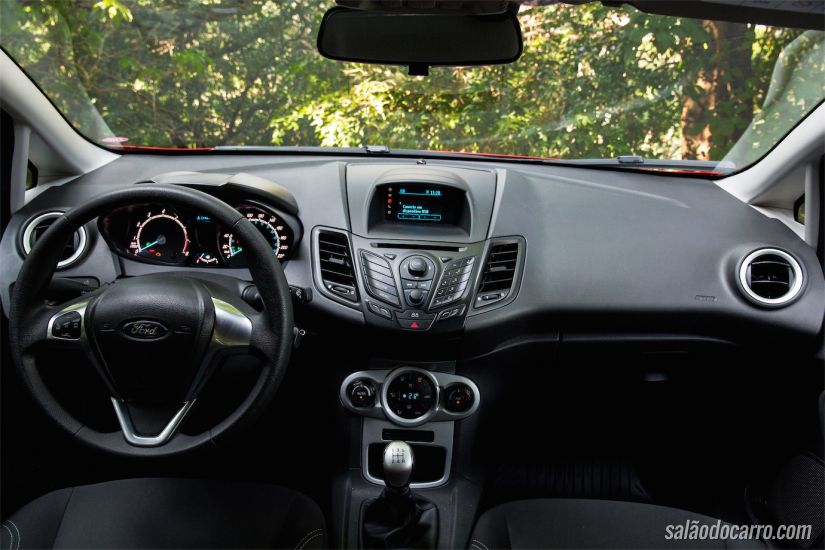Interior do Fiesta Sport