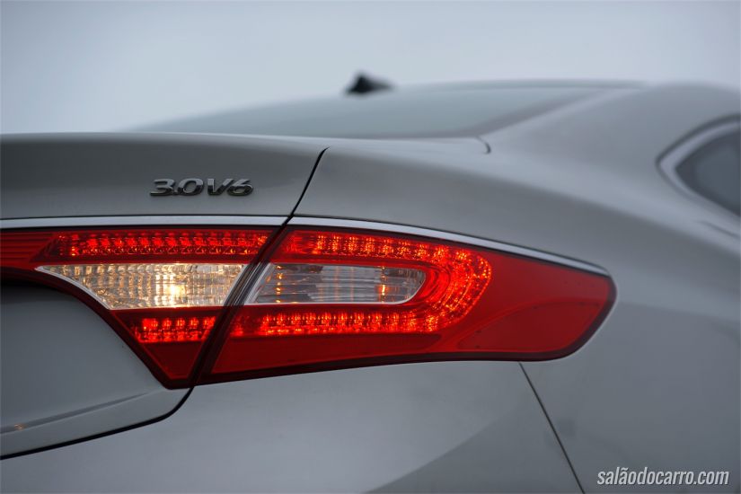 Hyundai Azera V6