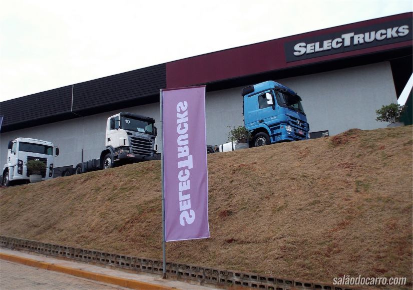 SelectTrucks
