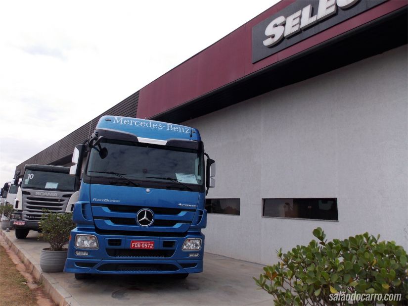 SelectTrucks