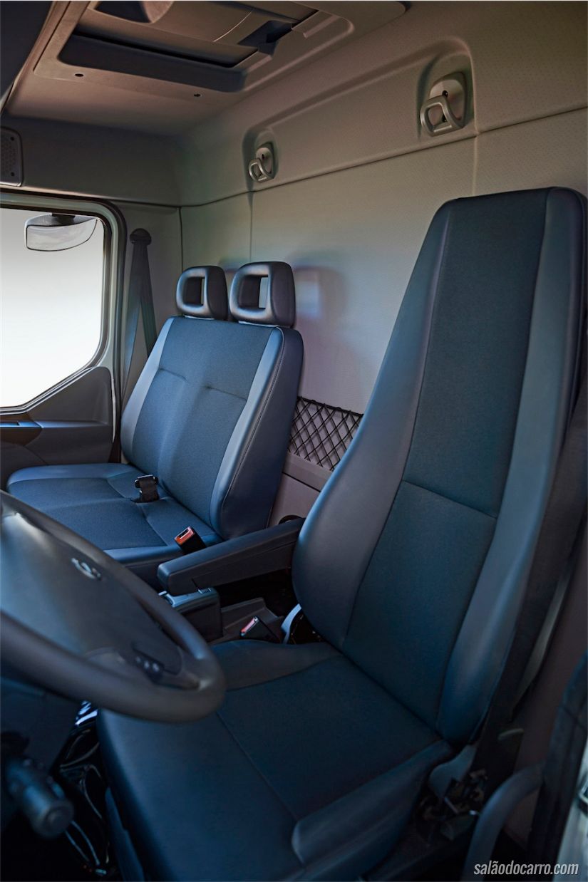 Interior do Volvo VM