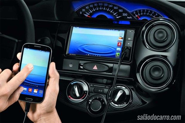 Toyota Etios traz novo sistema multimídia