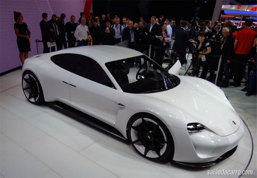 Porsche Mission E