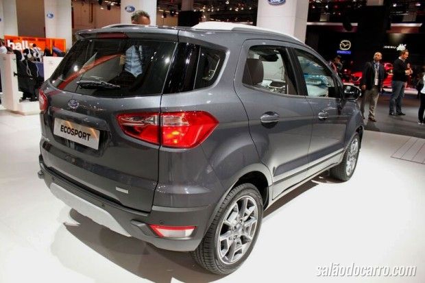 EcoSport 2016 chega sem estepe na traseira à Alemanha