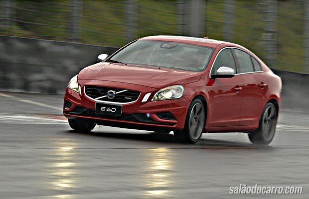 Volvo convoca XC60 e S60 para recall