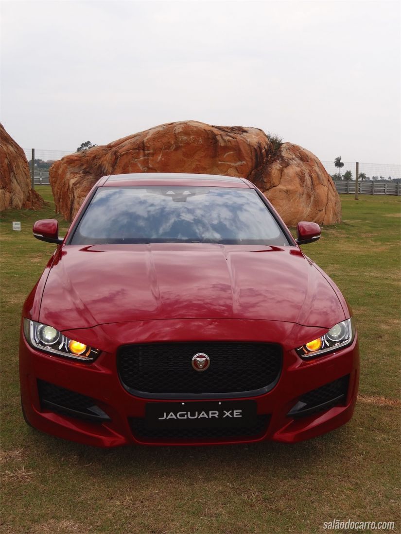 Jaguar XE
