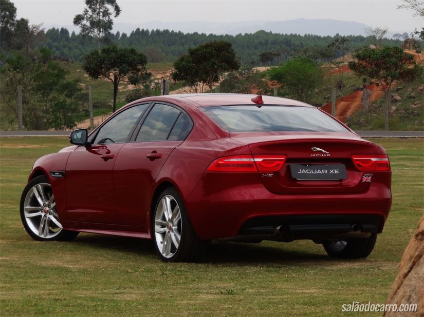 Jaguar XE