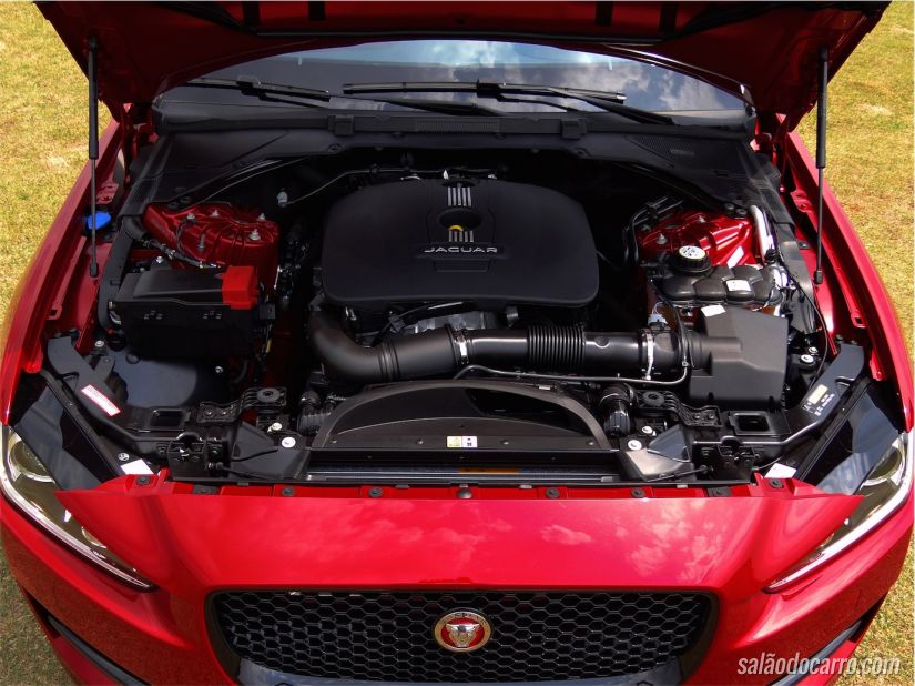 Jaguar XE
