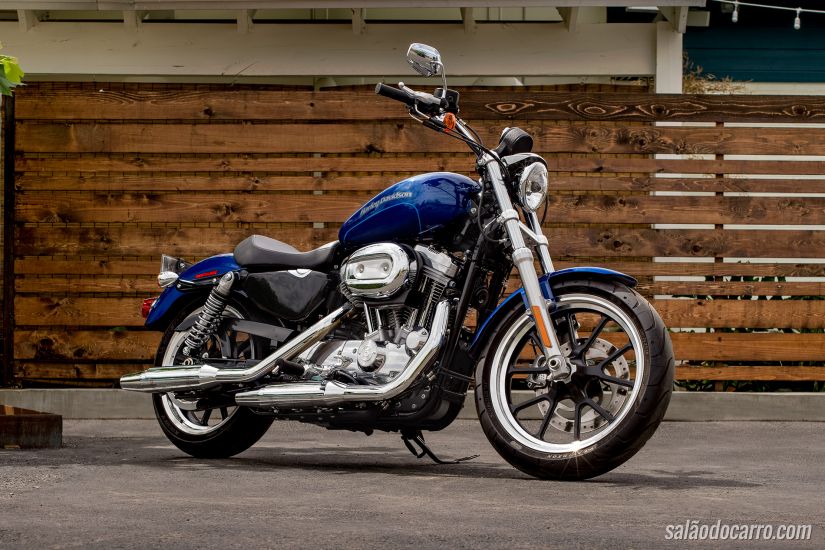 Harley apresenta linha Sportster no Brasil