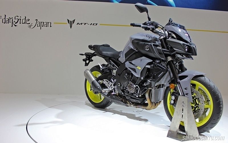 Nova MT-10 ganha destaque em Milão
