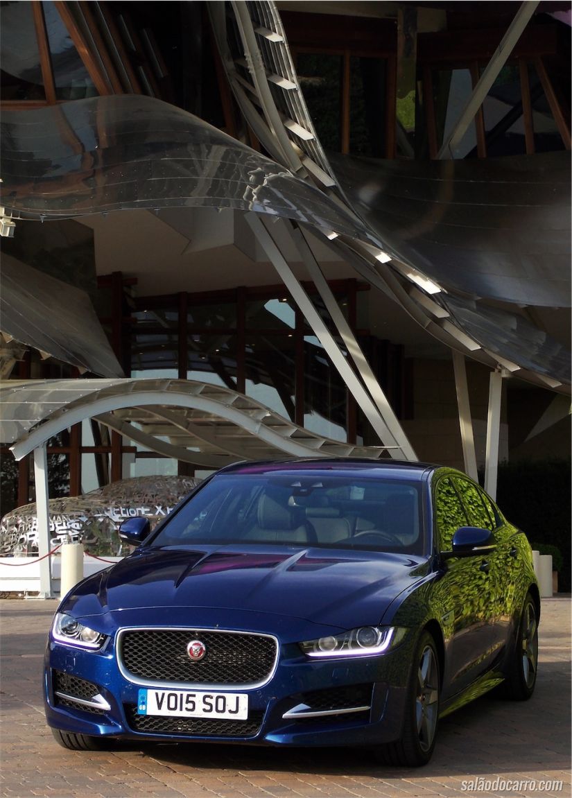 Jaguar XE