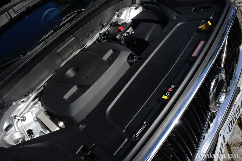 Volvo XC90 T6 AWD