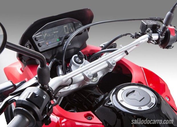 Honda lança linha 2016 da trail XRE