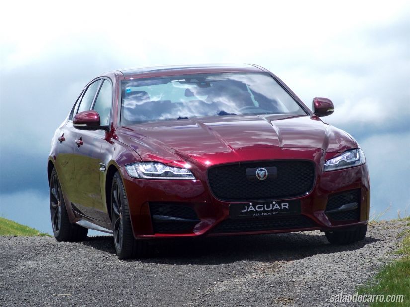 Jaguar XF R-Sport 