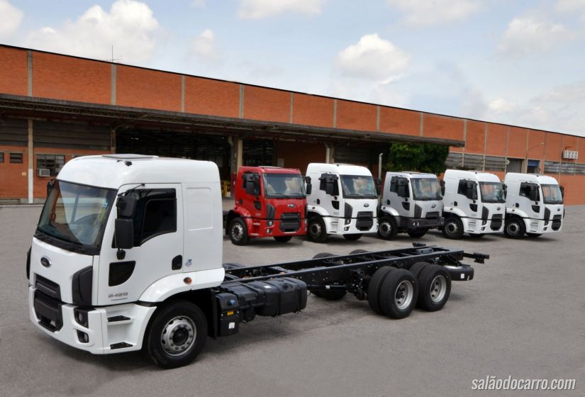 Ford Cargo - versões automatizadas Torqshift