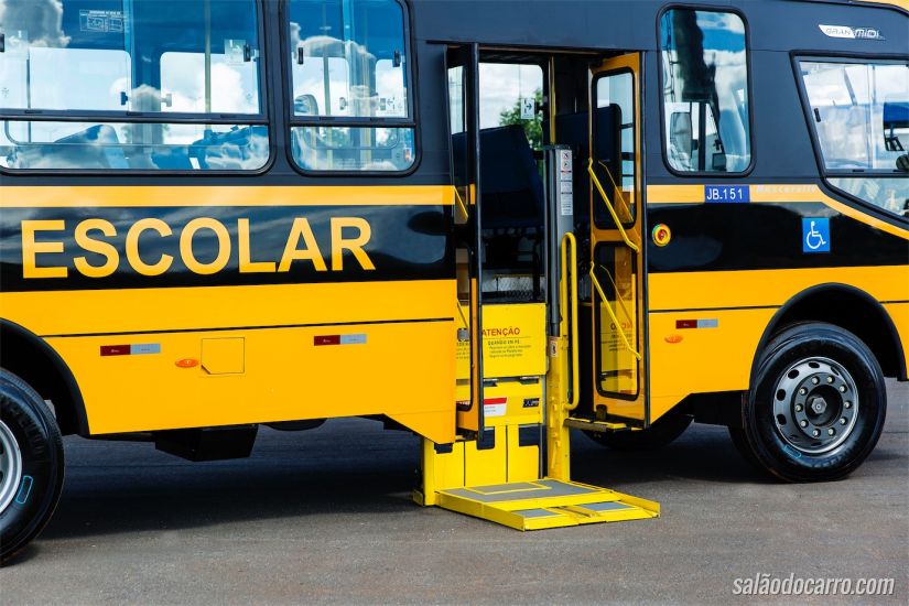 Ônibus escolar Iveco GranClass