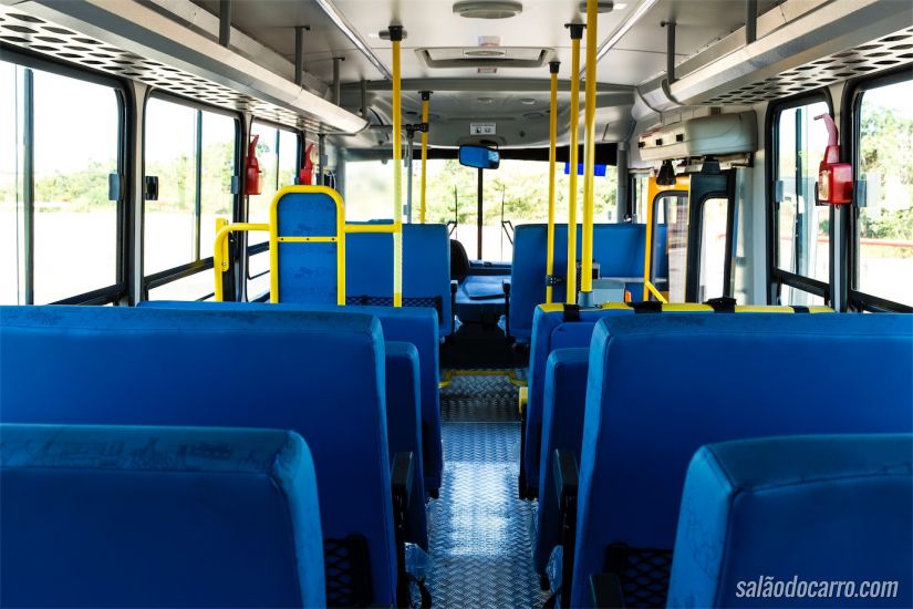 Ônibus escolar Iveco GranClass