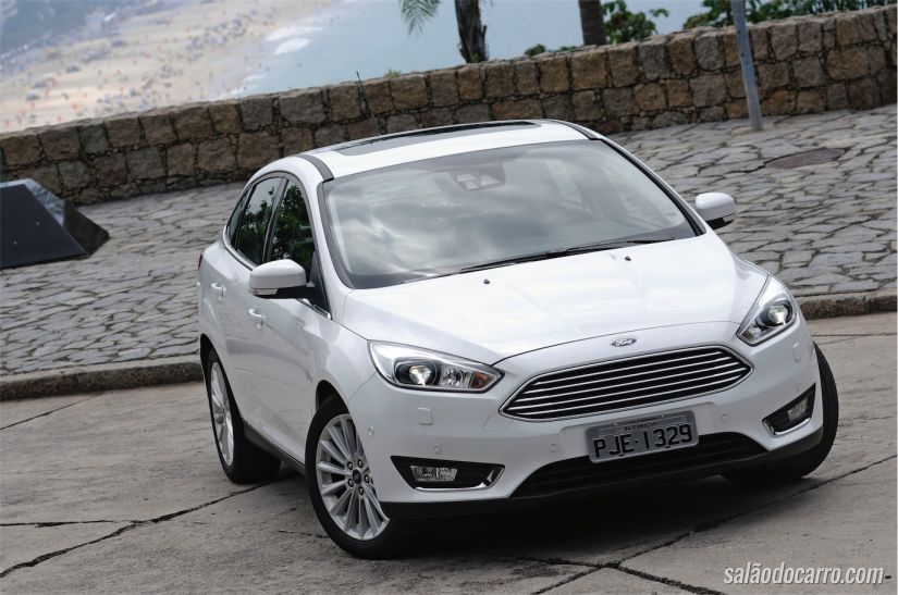 Ford Focus Titanium Plus sedã