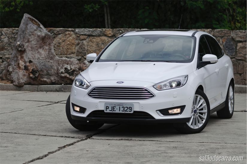 Ford Focus Titanium Plus sedã
