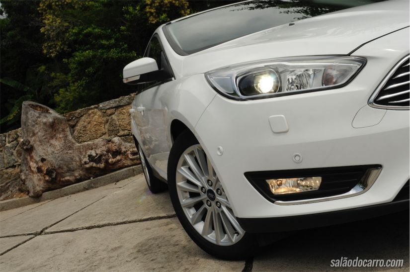Ford Focus Titanium Plus sedã