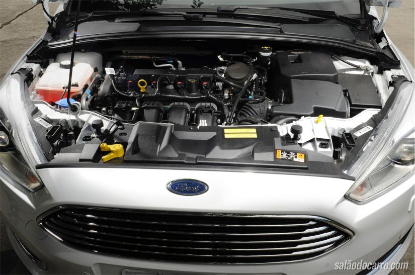 Ford Focus Titanium Plus sedã