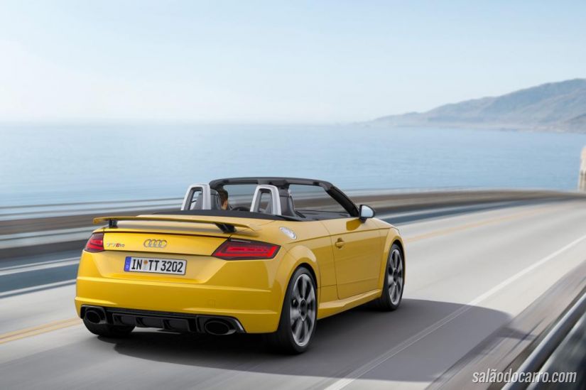 Novo Audi TT RS chega com 400 cv