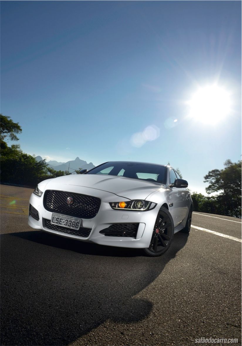 Jaguar XE R-Sport