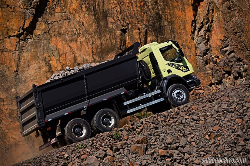 Volvo VM 6X4R 32 ton