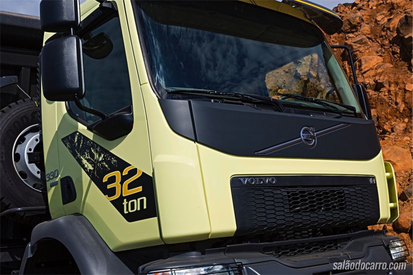 Volvo VM 6X4R 32 ton