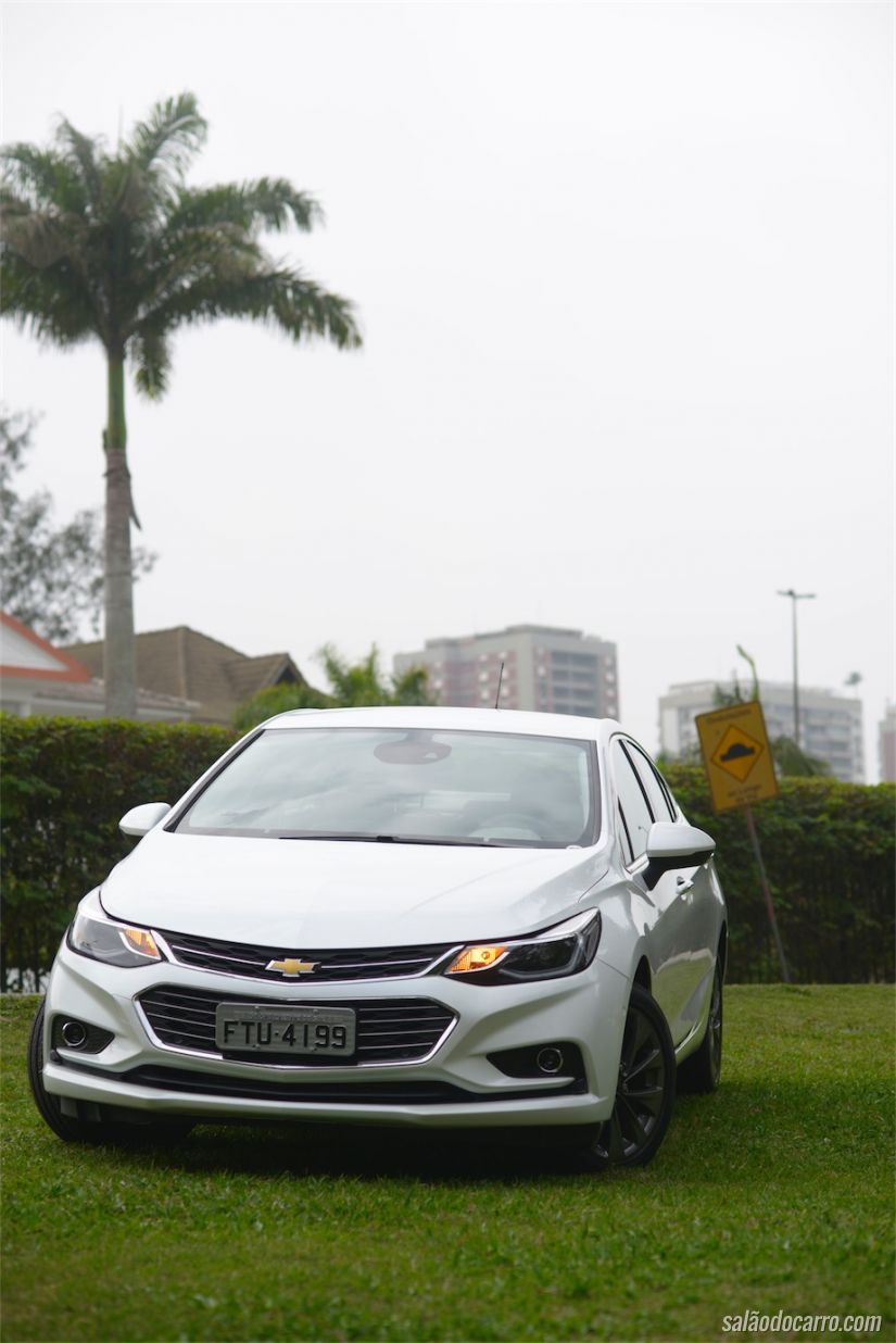 Chevrolet Cruze LTZ - 1.4 Turbo