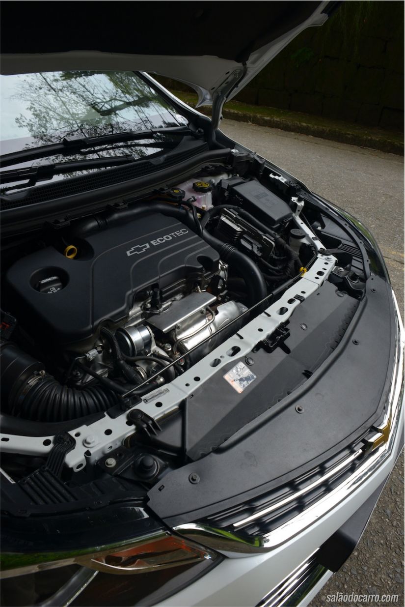 Chevrolet Cruze LTZ - 1.4 Turbo
